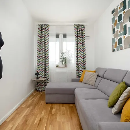 Apartament Spacious In Wroclaw With A Desk For Remote Work And A Balcony By Renters *