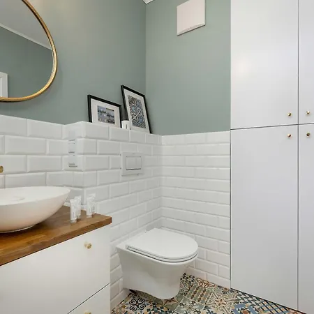 Spacious In Wroclaw With A Desk For Remote Work And A Balcony By Renters Wrocław