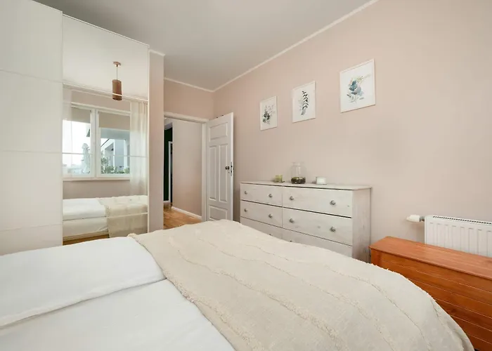 Apartment Spacious In With A Desk For Remote Work And A Balcony By Renters